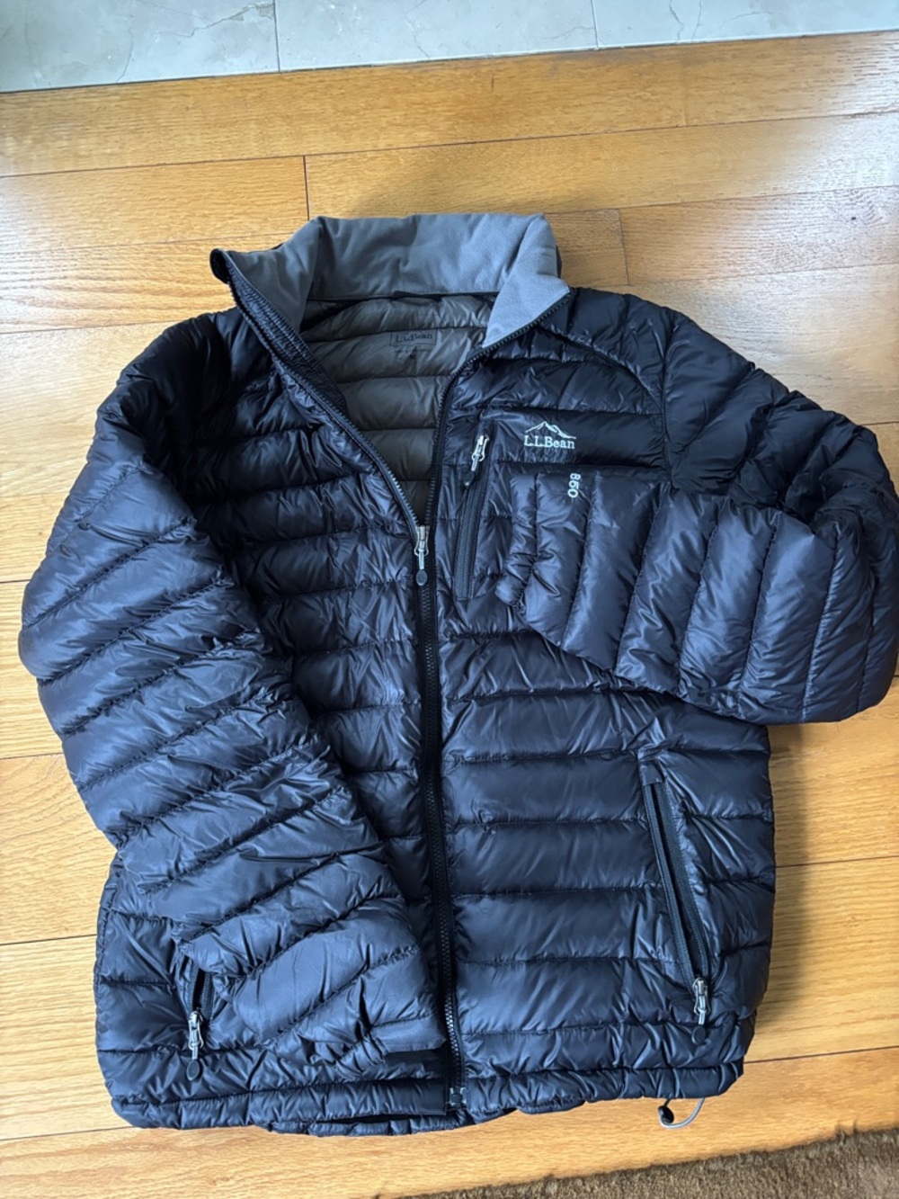 L.L. Bean Men's Black Packable Down Puffer Jacket